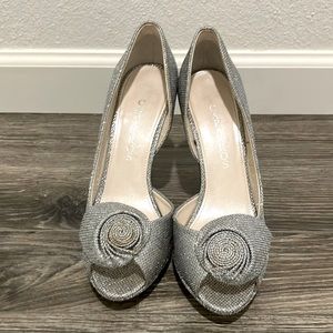 Caparros silver sparkle peep toe heel, size 8-style no. S9024 Baldwin